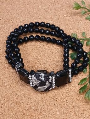 B972 Black Beaded Crystal & Lace Accent Stretch Bracelet